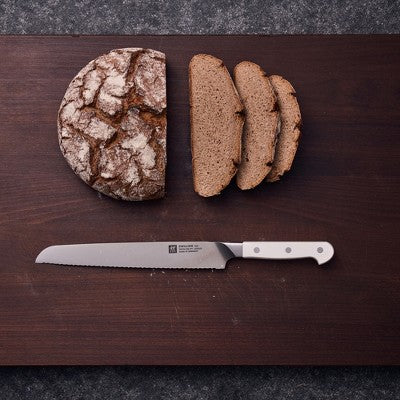 ZWILLING Pro Le Blanc 9-inch Z15 Serrated Bread Knife
